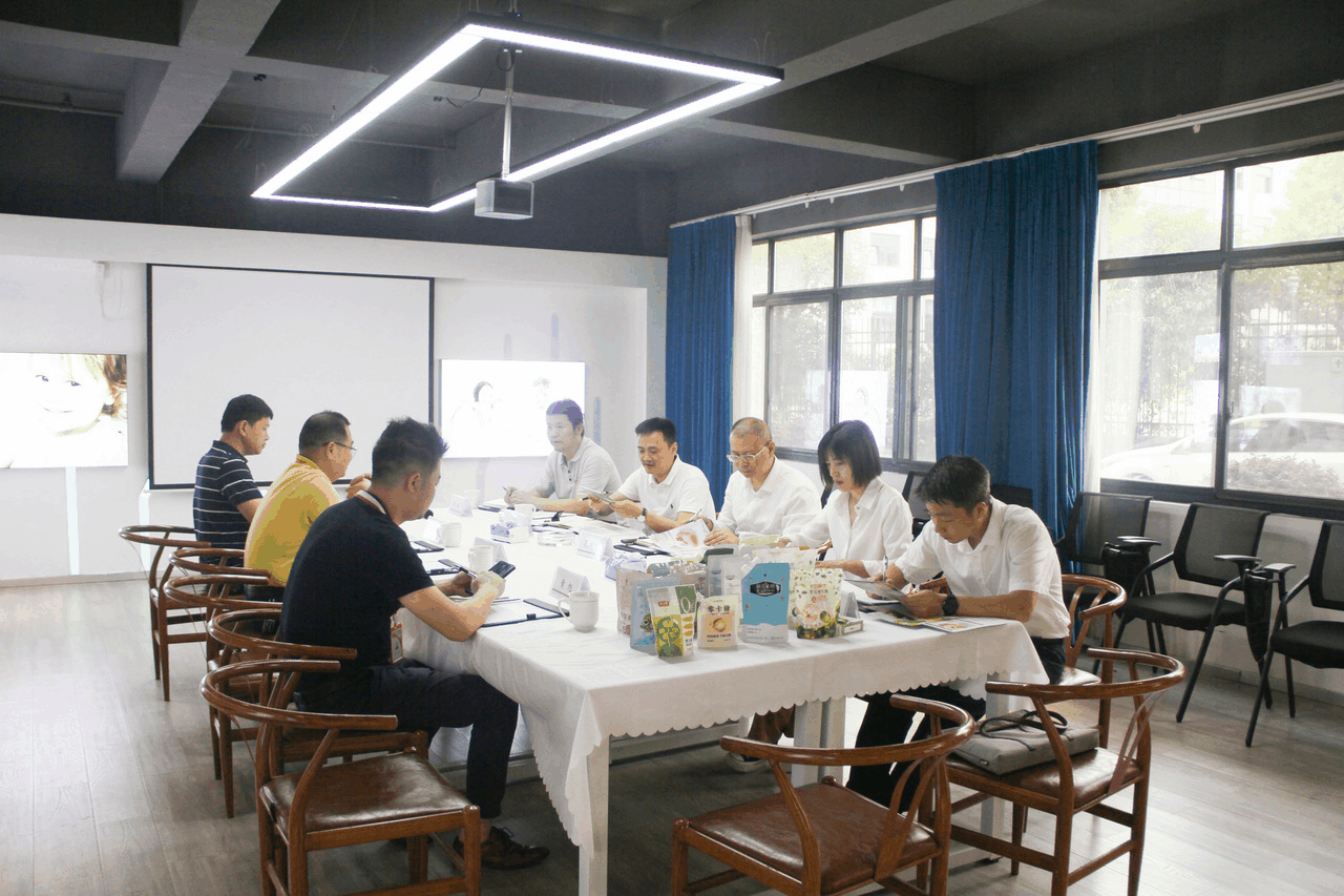 عکس وی چت_20230606135143 微信图片_20230606135143